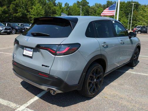 Urban Gray Pearl 2024 Honda HR-V Sport