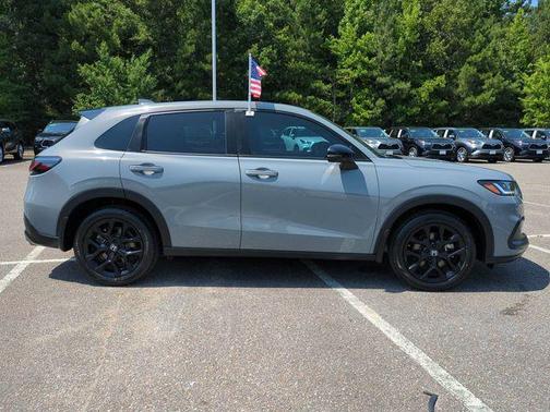 Urban Gray Pearl 2024 Honda HR-V Sport