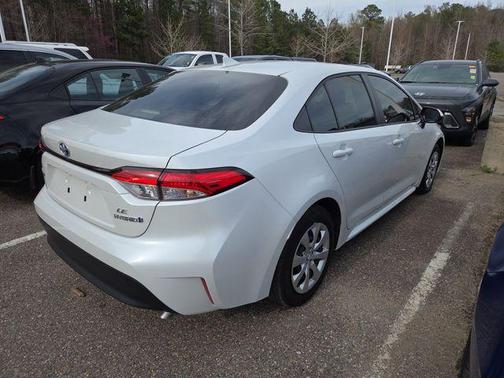 2024 Toyota Corolla Hybrid LE