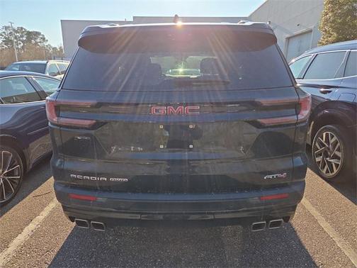 2024 GMC Acadia AWD AT4