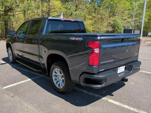 Shadow Gray Metallic 2021 Chevrolet Silverado 1500 RST