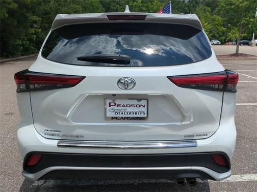 2023 Toyota Highlander XSE
