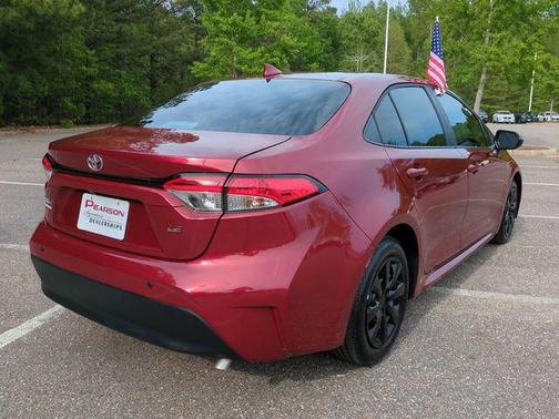 Ruby Flare Pearl 2025 Toyota Corolla LE