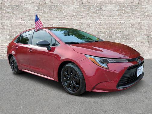 Ruby Flare Pearl 2025 Toyota Corolla LE