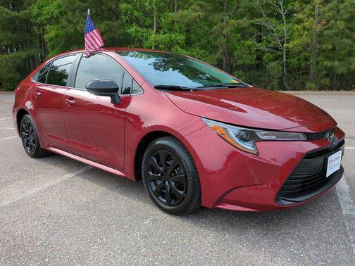 Ruby Flare Pearl 2025 Toyota Corolla LE