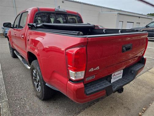 2017 Toyota Tacoma SR