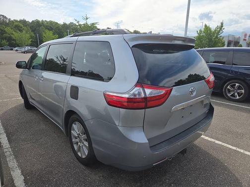 Silver Sky Metallic 2017 Toyota Sienna Limited Premium