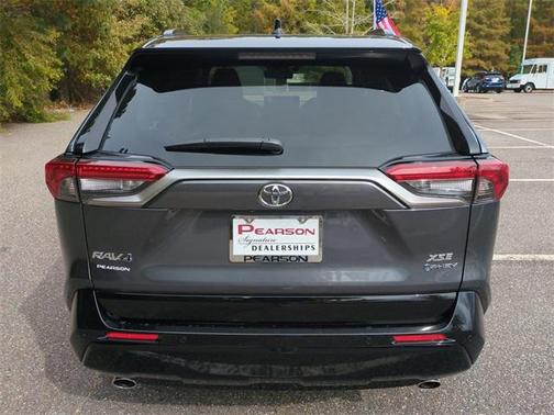 2025 Toyota RAV4 Hybrid SE