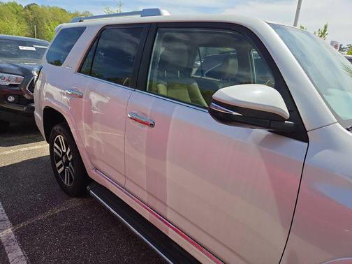 Blizzard Pearl 2020 Toyota 4Runner Limited