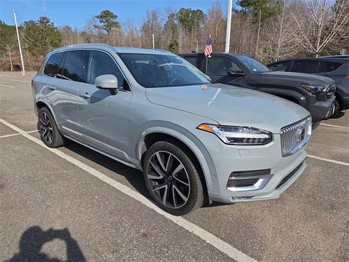 2024 Volvo XC90 B6 Plus Bright Theme 7-Seater