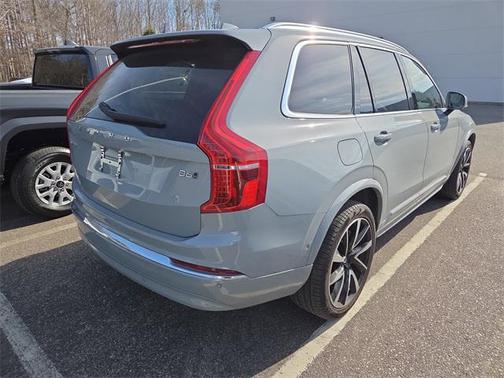 2024 Volvo XC90 B6 Plus Bright Theme 7-Seater