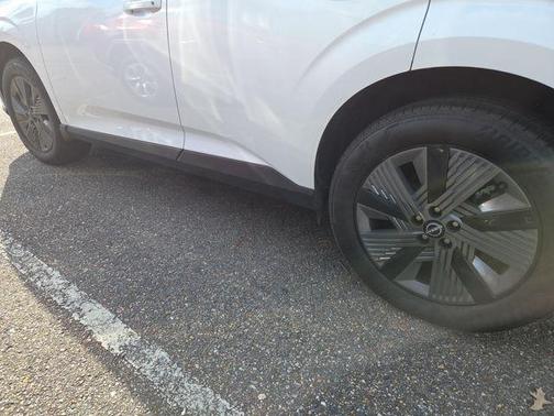 White Pearl 2026 Nissan Murano SL
