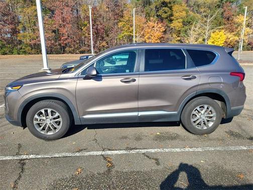 2019 Hyundai SANTA FE SE 2.4