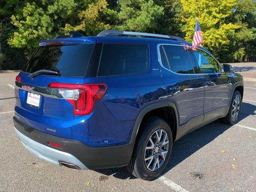 2023 GMC Acadia AWD SLT