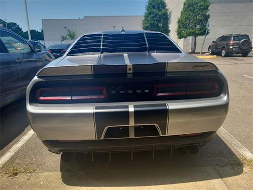 2016 Dodge Challenger SRT 392