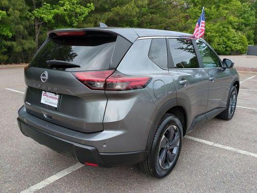 Gun Metallic 2025 Nissan Rogue SV