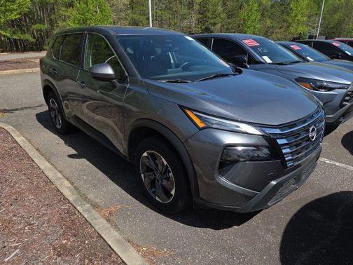 Gun Metallic 2025 Nissan Rogue SV