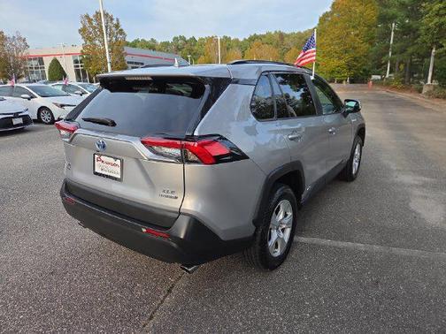 Silver Sky Metallic 2021 Toyota RAV4 Hybrid XLE