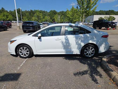 Ice 2025 Toyota Corolla LE