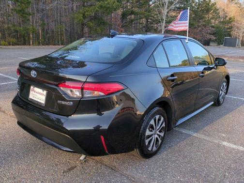 2022 Toyota Corolla Hybrid LE