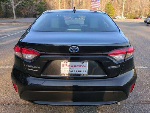 2022 Toyota Corolla Hybrid LE