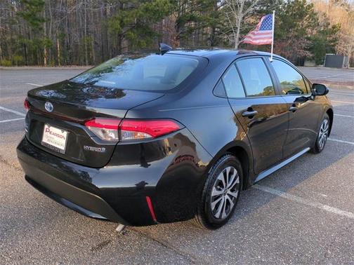 2022 Toyota Corolla Hybrid LE