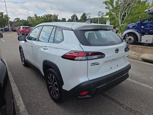 Pearl 2026 Toyota Corolla Cross Hybrid S