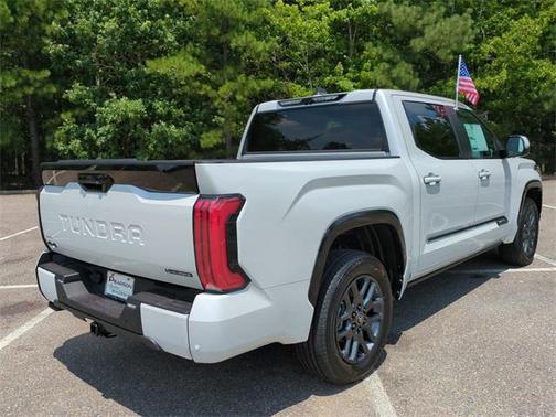 2025 Toyota Tundra Hybrid Platinum