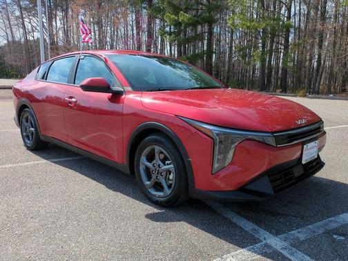 Currant Red 2025 Kia K4 LXS