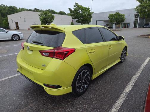 Spring Green 2017 Toyota Corolla iM Base