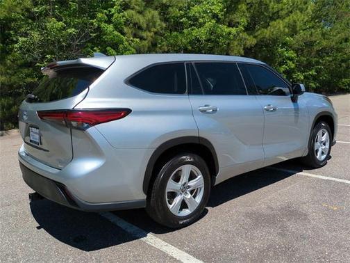 2021 Toyota Highlander LE