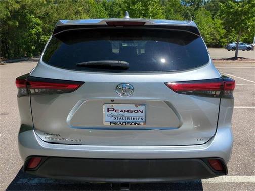 2021 Toyota Highlander LE