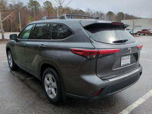 2021 Toyota Highlander LE