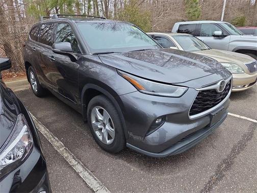 2021 Toyota Highlander LE