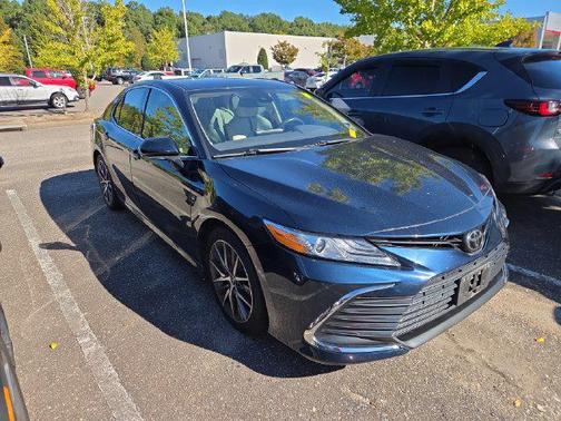 Galactic Aqua Mica 2021 Toyota Camry XLE