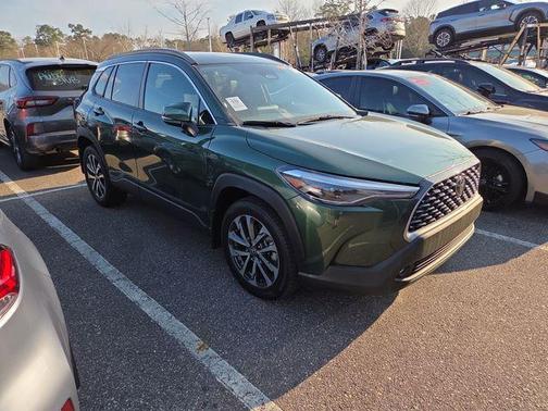 2023 Toyota Corolla Cross XLE