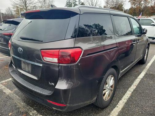 2016 Kia Sedona LX