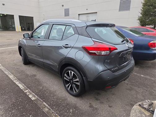 2020 Nissan Kicks SV