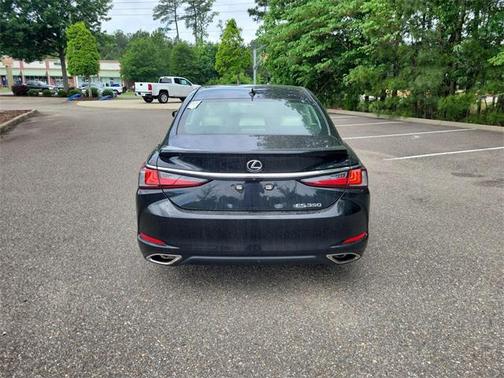 2022 Lexus ES 350 Base