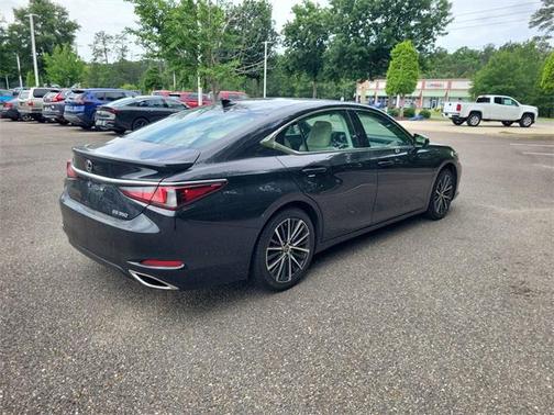 2022 Lexus ES 350 Base