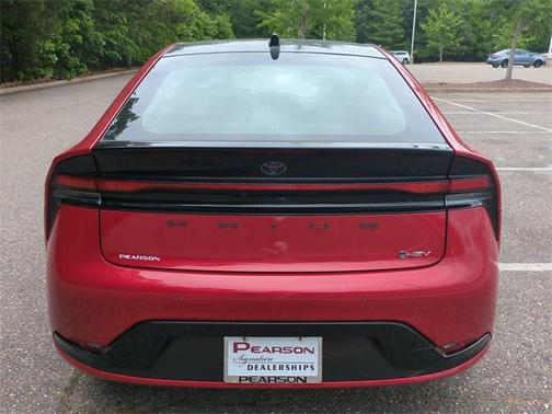 2025 Toyota Prius XLE