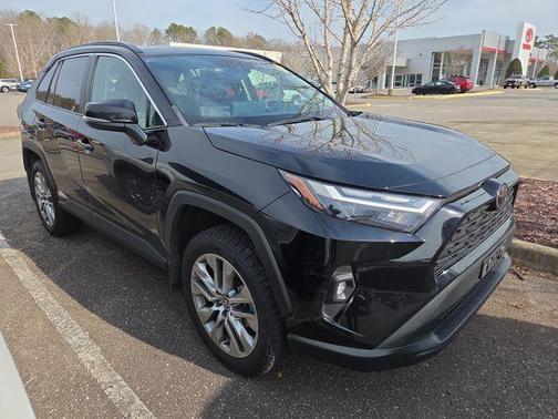 2023 Toyota RAV4 XLE Premium