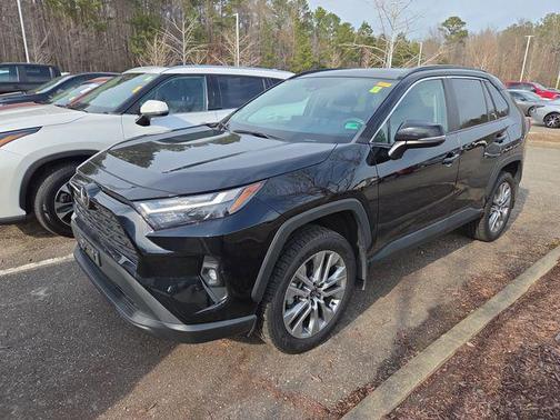 2023 Toyota RAV4 XLE Premium