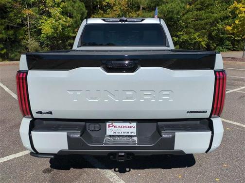 2026 Toyota Tundra Hybrid Platinum