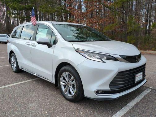 2026 Toyota Sienna Limited