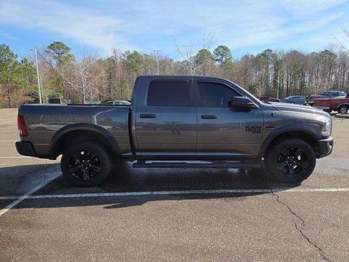 2024 RAM 1500 Classic Warlock Crew Cab 4x4 5'7' Box