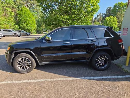 Diamond Black Crystal Pearlcoat 2020 Jeep Grand Cherokee Limited