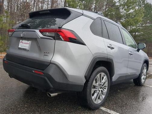 2020 Toyota RAV4 XLE Premium