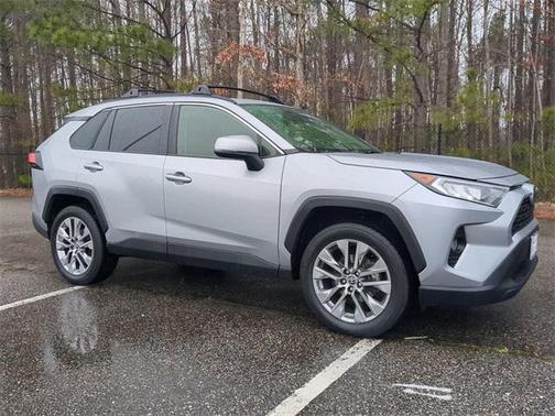 2020 Toyota RAV4 XLE Premium
