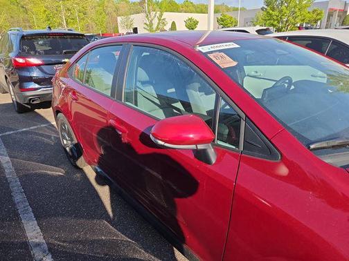 Pearl 2026 Toyota Corolla SE